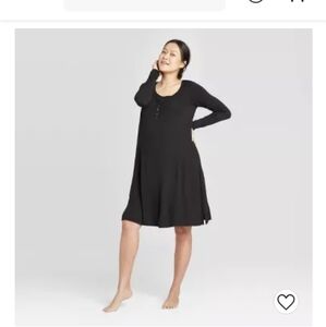 𝅺Isabel Black Maternity Long Sleeve Nursing Henley Maternity Dress, Small